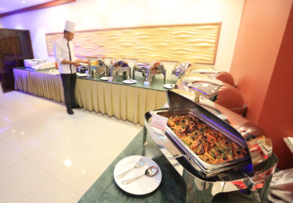 Rose Oasis Hotel Najran Extérieur photo