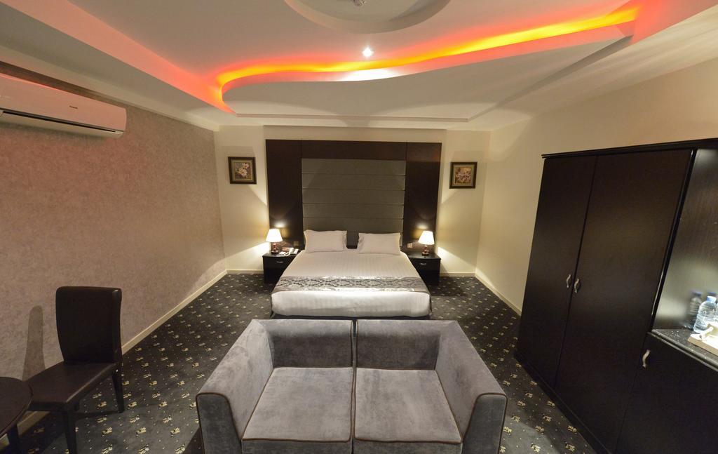 Rose Oasis Hotel Najran Extérieur photo